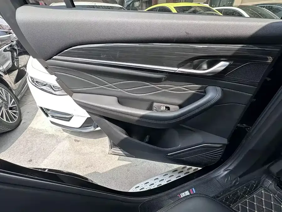 Geely Monjaro Xingyue L 2024 2.0TD DCT EVO 2WD Changfeng Edition 2025 — миниатюра 4