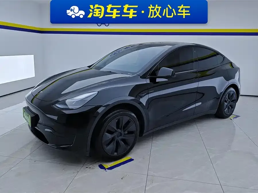 Tesla Model Y 2024