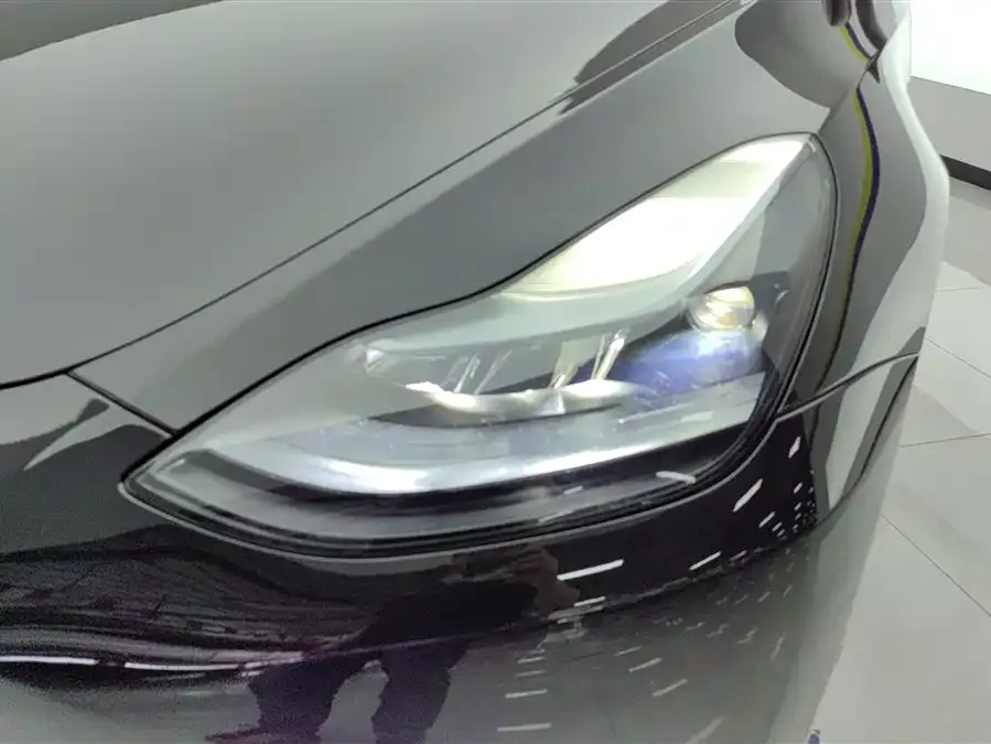 Tesla Model Y Model Y 2023 rear-wheel drive version 2024 — миниатюра 5