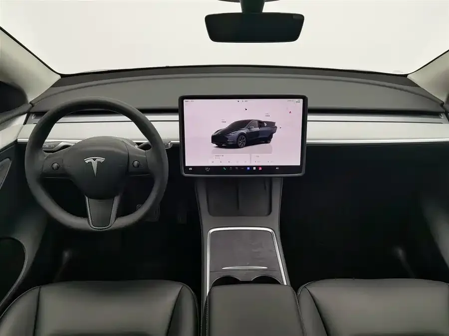 Tesla Model Y Model Y 2024 rear-wheel drive version 2024 — миниатюра 2
