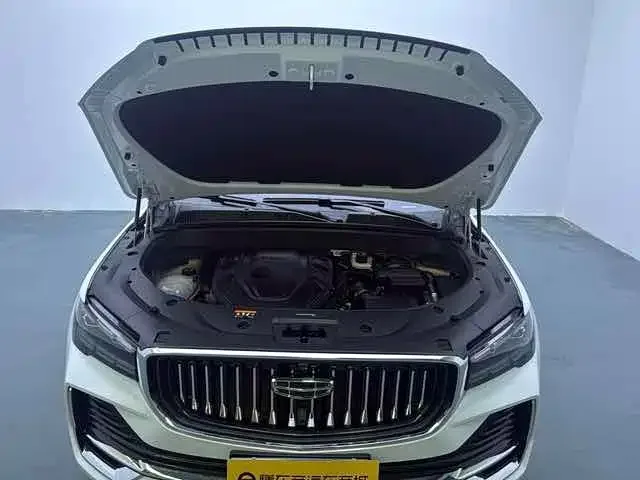 Geely Monjaro Xingyue L 2025 2.0TD Automatic Cloud Edition 2025 — миниатюра 3