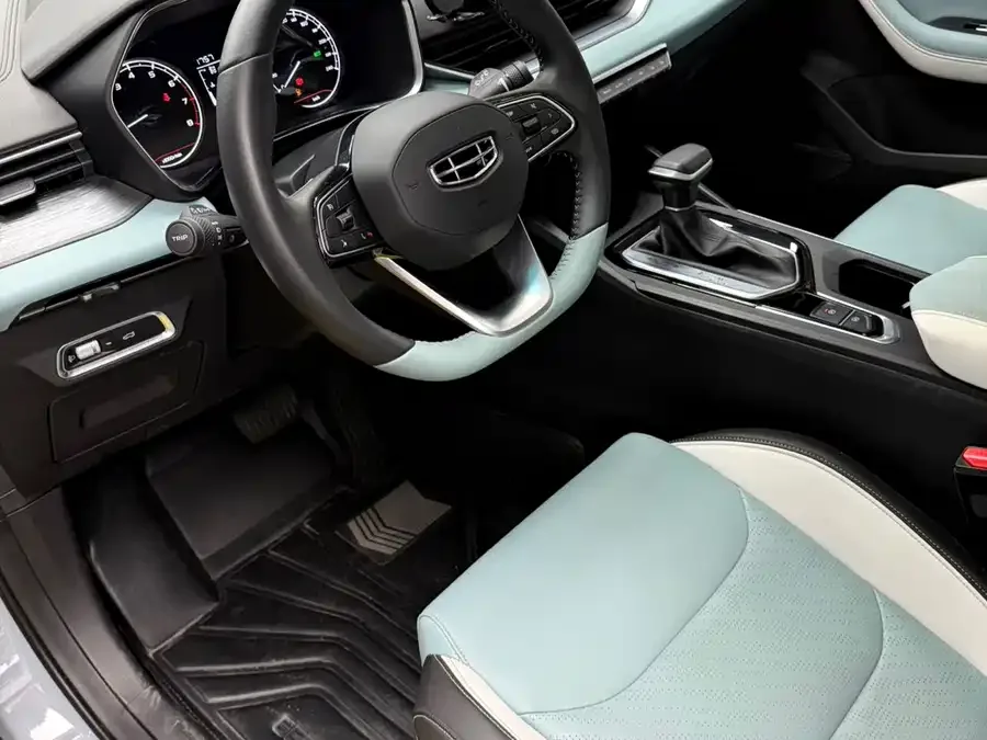 Geely Emgrand S Emgrand S 2022 1.4T CVT Crossover Player Edition 2022 — миниатюра 5