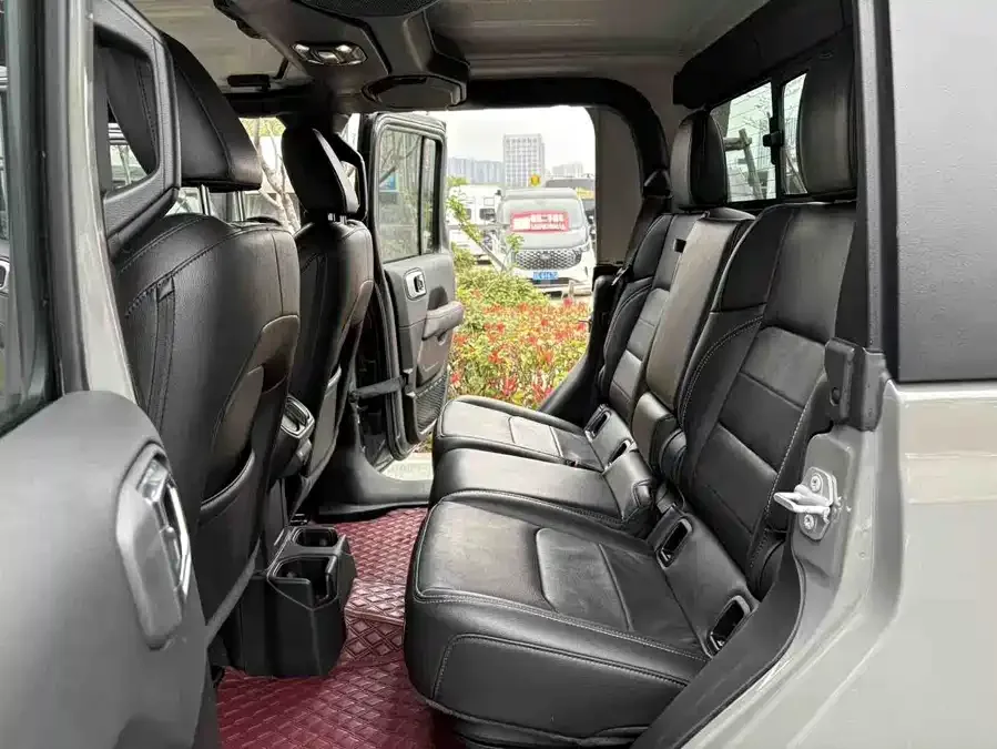 Jeep Gladiator Gladiator 2022 3.6L advance version 2023 — миниатюра 4