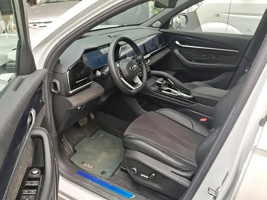 Geely Monjaro Xingyue L 2024 2.0TD High Power Automatic 2WD Skyline Edition 2025 — миниатюра 3