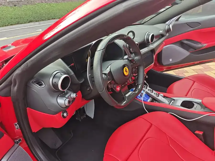 Ferrari Portofino Portofino 2021 3.9TM 2023 — миниатюра 4