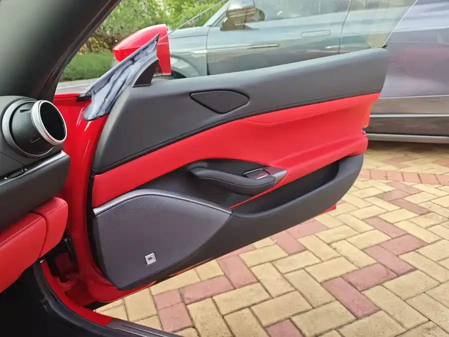 Ferrari Portofino Portofino 2021 3.9TM 2023 — миниатюра 5