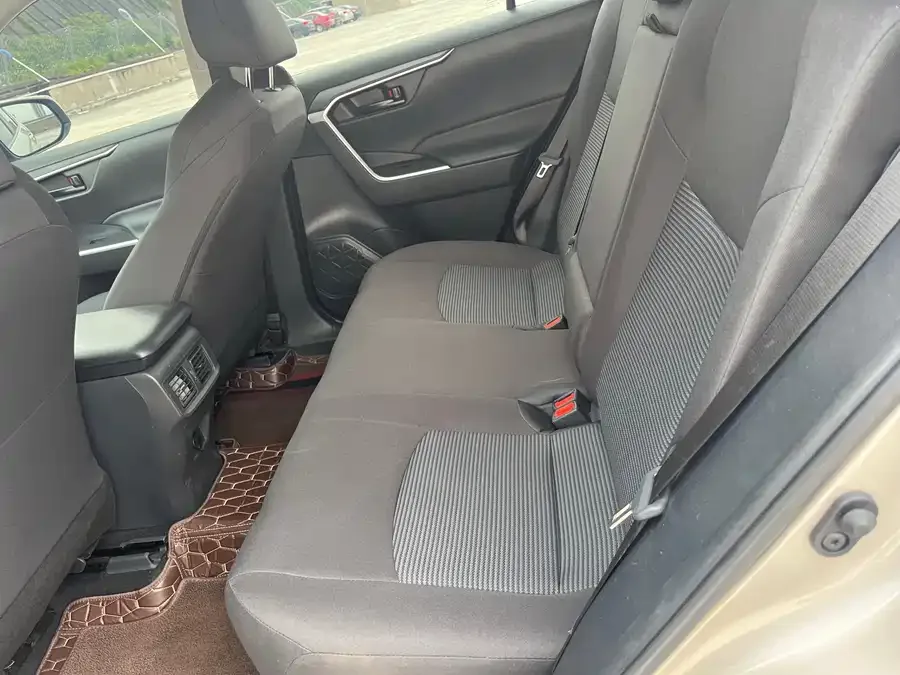 Toyota Wildlander Wildlander 2024 2.0L CVT 2WD Leading Edition 2024 — миниатюра 5
