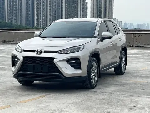 Toyota Wildlander 2024 купить в Москве