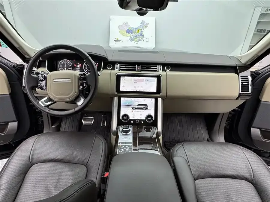 Land Rover Range Rover Range Rover 2022 3.0 L6 360PS Legend Edition 2022 — миниатюра 3