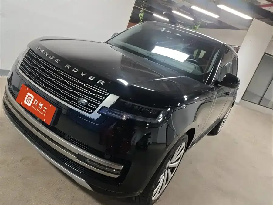 Land Rover Range Rover Range Rover 2025 3.0 L6 400PS Grand Edition 2025 — миниатюра 5