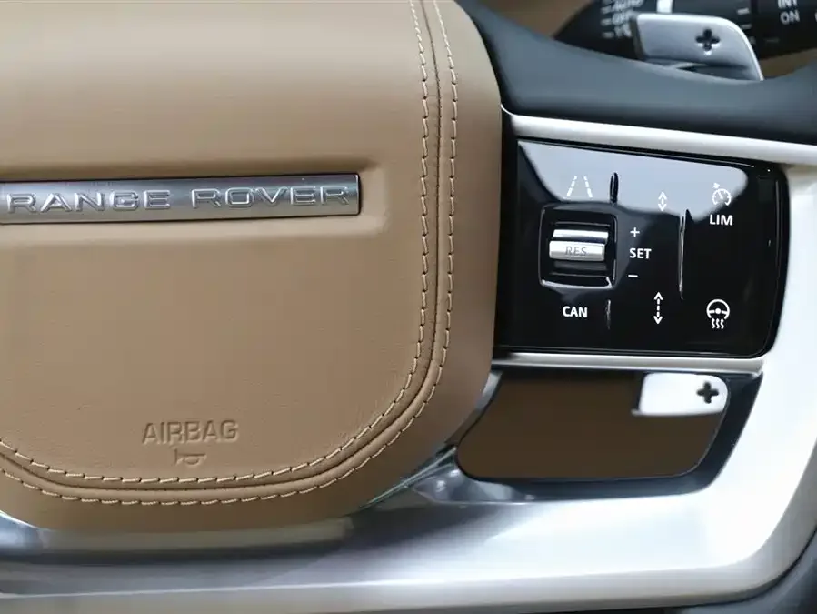 Land Rover Range Rover Range Rover 2023 3.0 L6 360PS Grand Edition 2024 — миниатюра 5