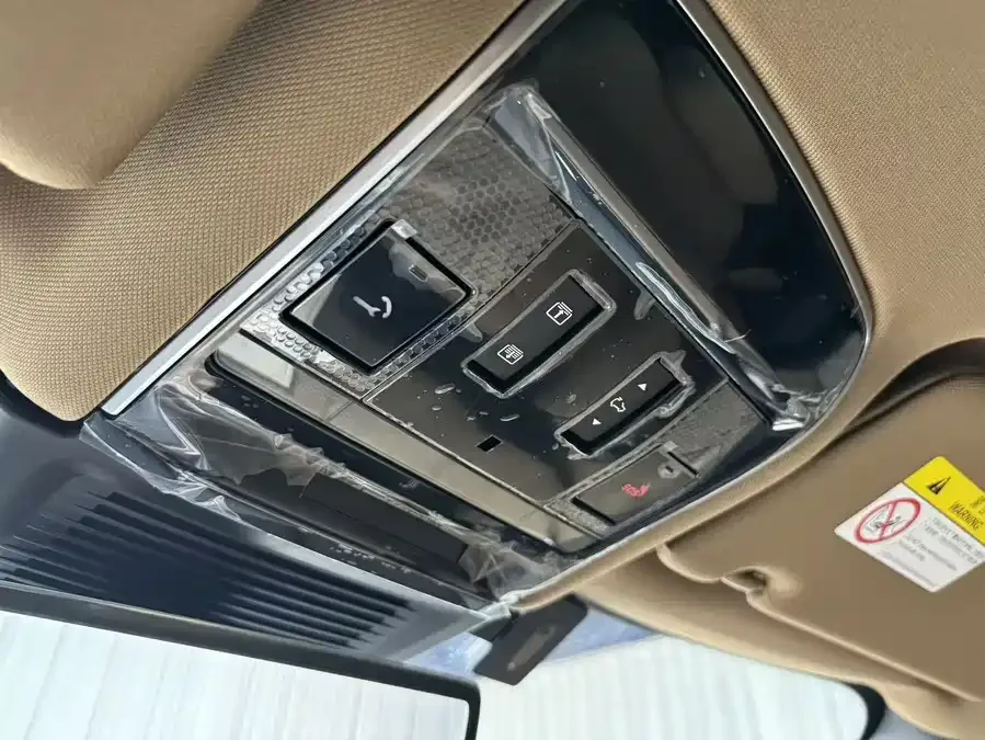 Land Rover Range Rover Range Rover 2023 3.0 L6 400PS Seven-seat Extended Edition 2023 — миниатюра 5