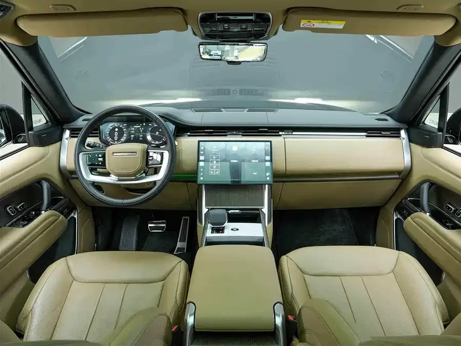 Land Rover Range Rover Range Rover 2024 3.0 L6 400PS Grand Extended Edition 7 Seaters 2025 — миниатюра 2