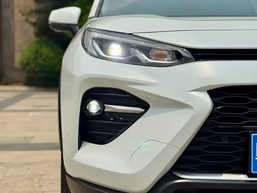Toyota Wildlander Wildlander 2023 2.0L CVT 4WD Luxury PLUS Edition 2023 — миниатюра 4
