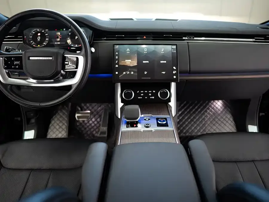Land Rover Range Rover Range Rover 2023 3.0 L6 400PS Genesis Extended Edition 2023 — миниатюра 4