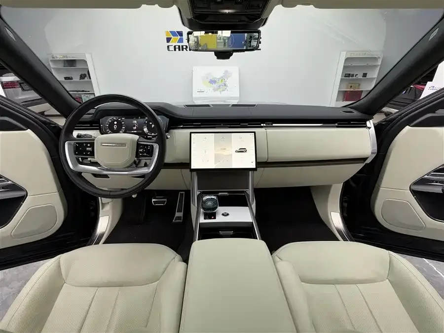 Land Rover Range Rover Range Rover 2025 3.0 L6 400PS Grand Edition 2025 — миниатюра 3