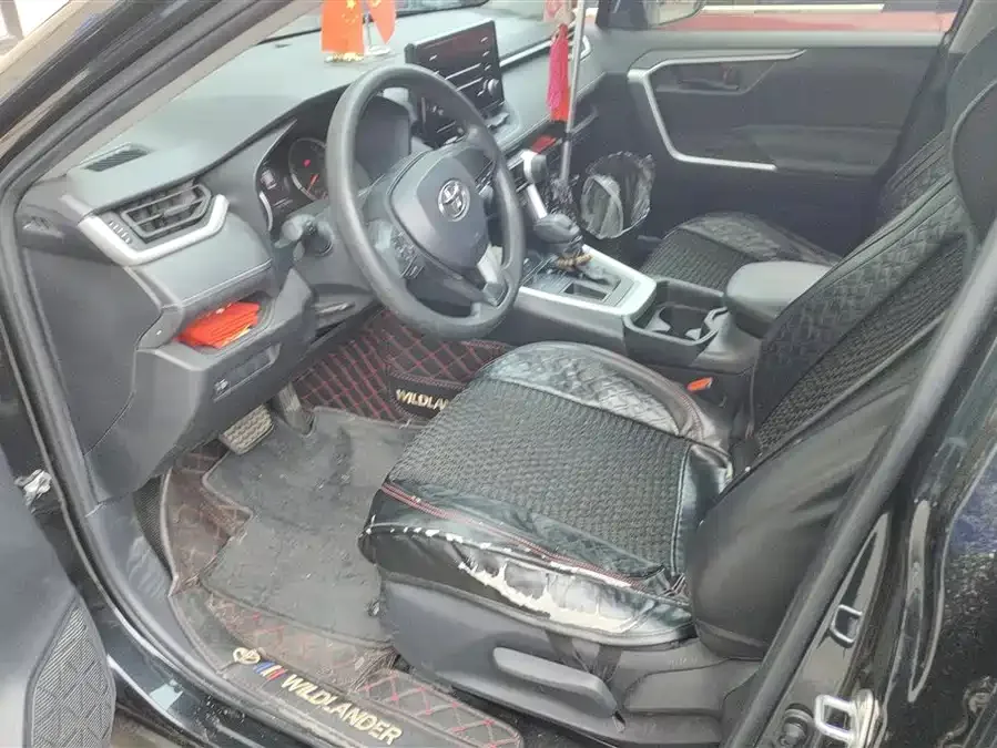 Toyota Wildlander Wildlander 2022 2.0L CVT 2WD Leading Edition 2022 — миниатюра 3