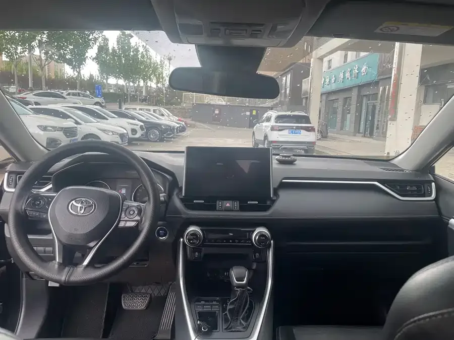 Toyota Wildlander Wildlander 2022 2.0L CVT 2WD Luxury Edition 2022 — миниатюра 2
