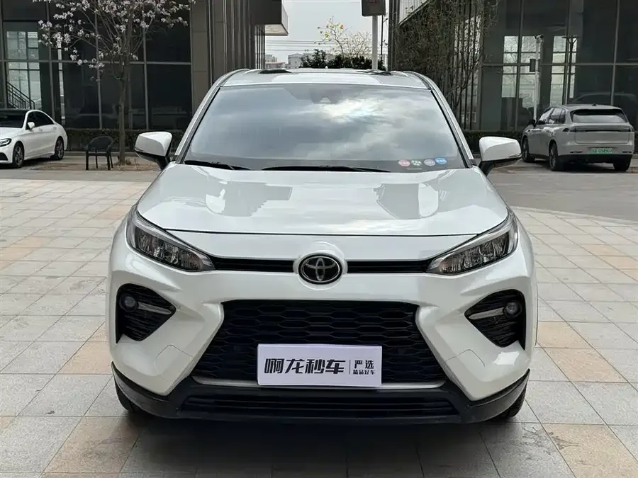 Toyota Wildlander Wildlander 2022 2.0L CVT 4WD Luxury Edition 2022 — миниатюра 2