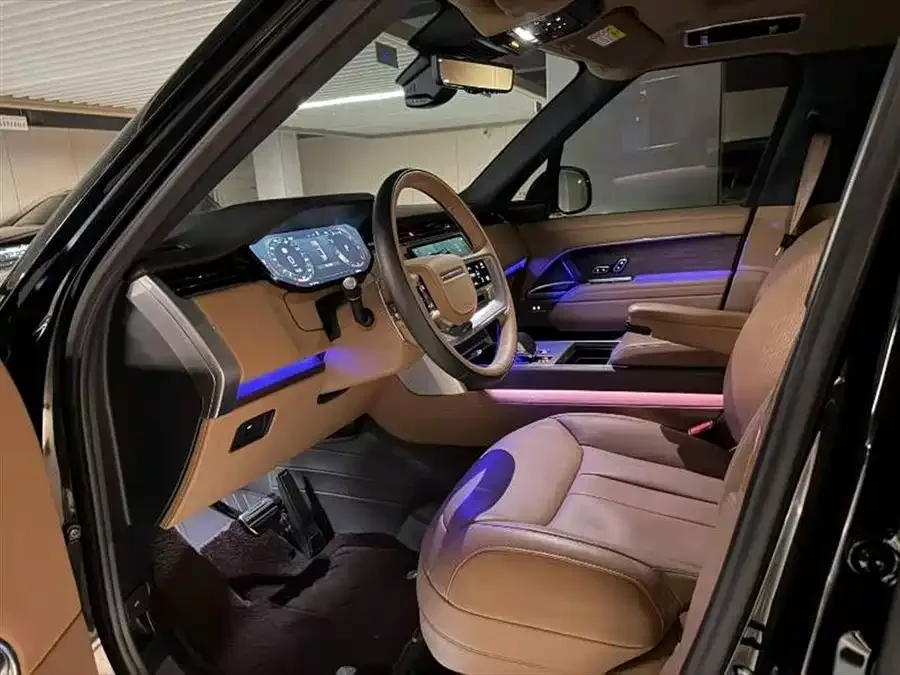 Land Rover Range Rover Range Rover 2025 3.0 L6 400PS Genesis Extended Edition 2025 — миниатюра 4