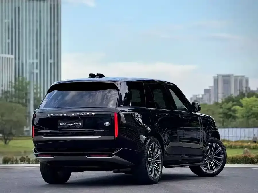 Land Rover Range Rover Range Rover 2023 3.0 L6 400PS Seven-seat Extended Edition 2023 — миниатюра 3