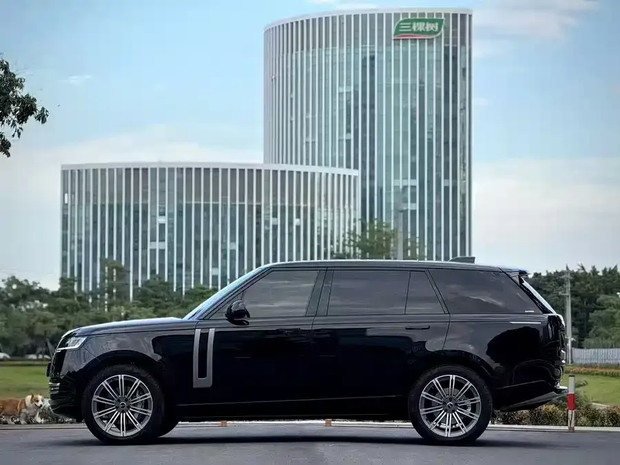 Land Rover Range Rover Range Rover 2023 3.0 L6 400PS Seven-seat Extended Edition 2023 — миниатюра 5