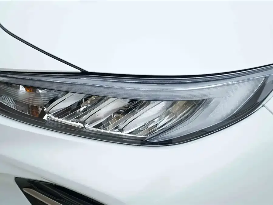 Toyota Wildlander Wildlander 2023 2.0L CVT 2WD Leading Edition 2023 — миниатюра 4