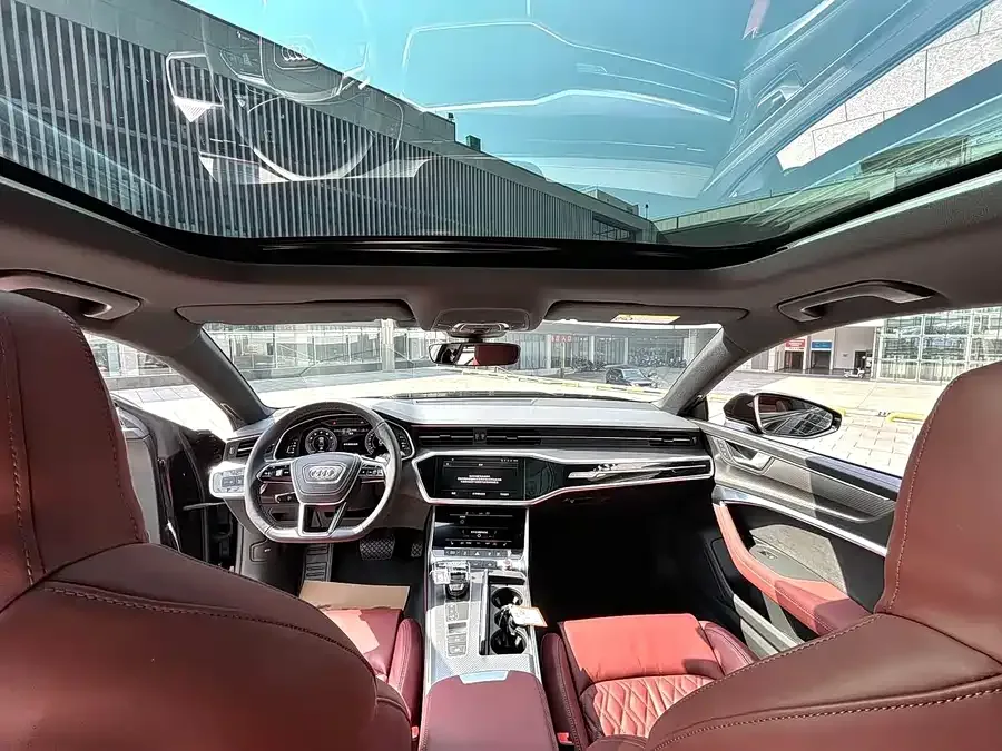 Audi A7L 2024 45TFSI S-line Dream Flow Crystal Set 2024 — миниатюра 2