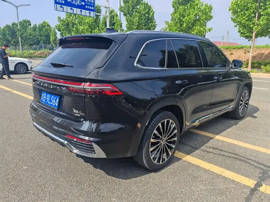 Geely Monjaro Xingyue L 2025 Dongfangyao 2.0TD Automatic Star-gazing Edition 2025 — миниатюра 3
