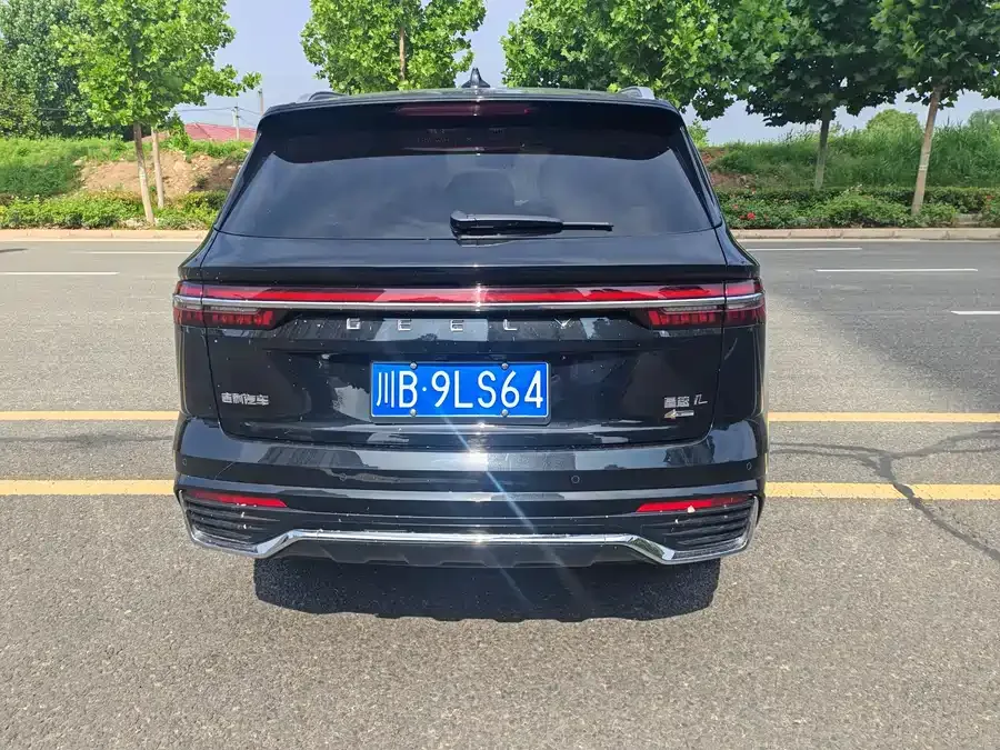 Geely Monjaro Xingyue L 2025 Dongfangyao 2.0TD Automatic Star-gazing Edition 2025 — миниатюра 5