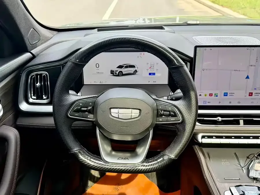 Geely Monjaro Geely Xingyue L 2026 Oriental Yao 2.0TD Automatic Sky Edition 2026 — миниатюра 3