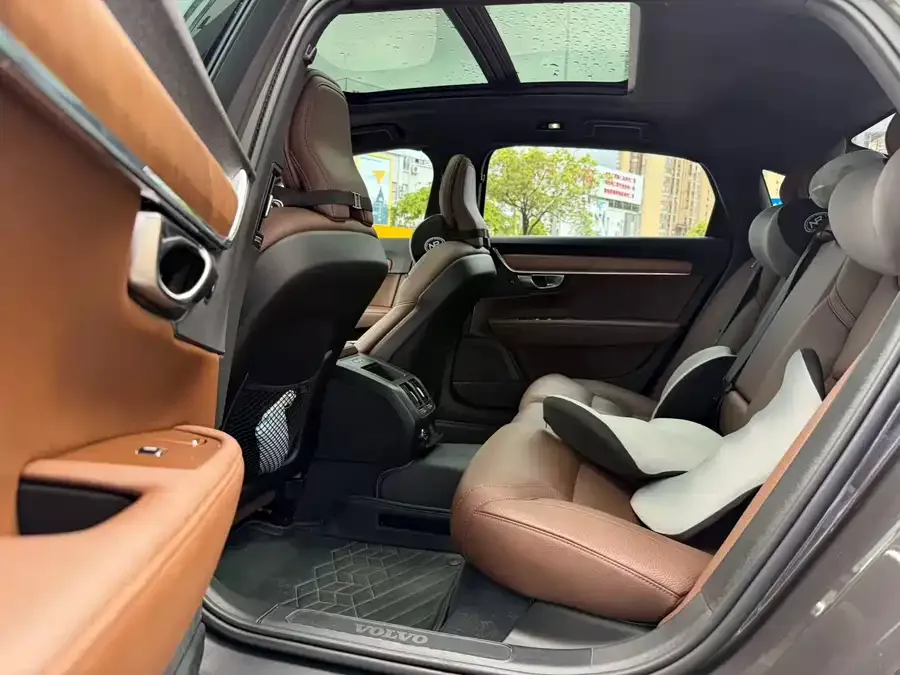 Volvo S90 2024 B5 Luxury Edition 2024 — миниатюра 5