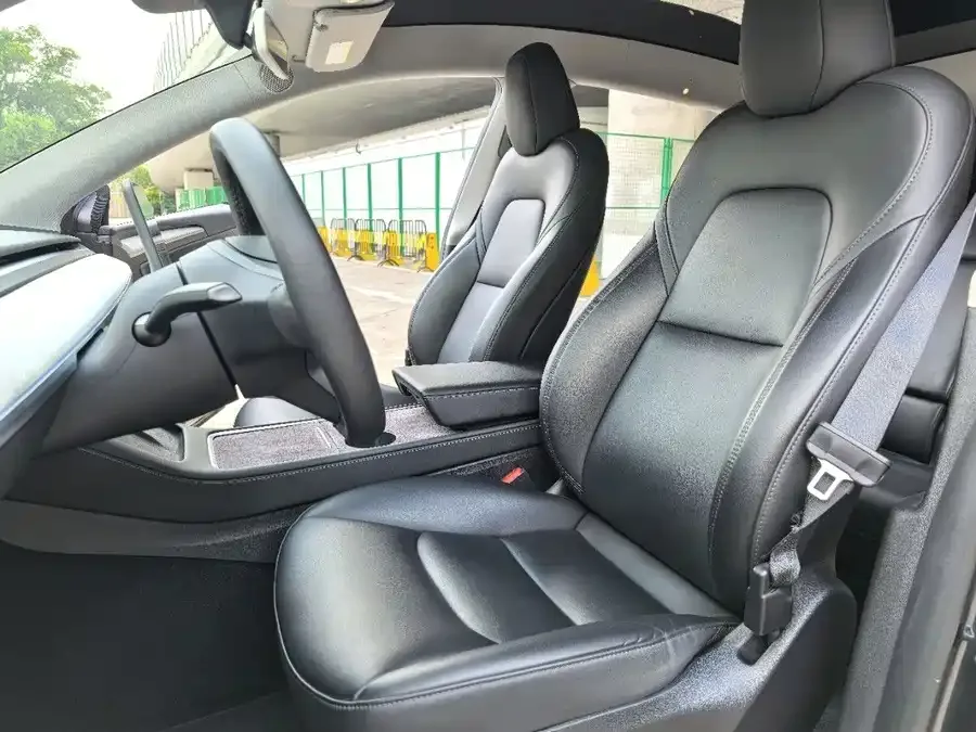Tesla Model Y Model Y 2024 rear-wheel drive version 2024 — миниатюра 2