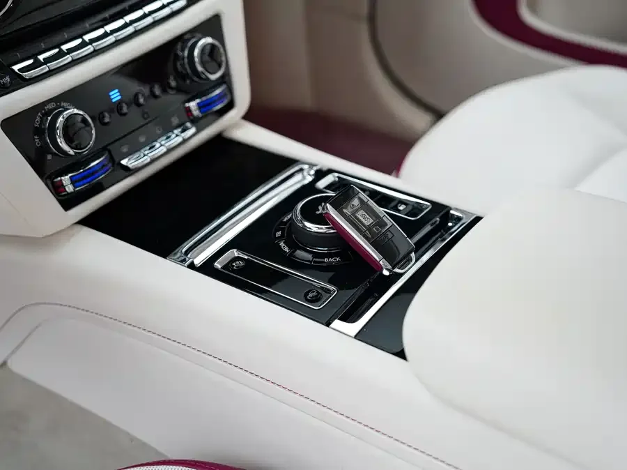 Rolls-Royce Shining Shining 2024 Standard Model 2024 — миниатюра 4