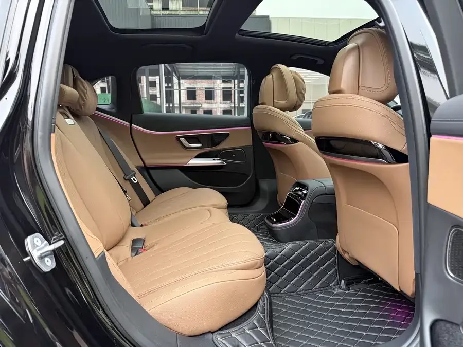 Mercedes-Benz E-Class Mercedes-Benz E-Class 2024 facelift E 260 L 2024 — миниатюра 3