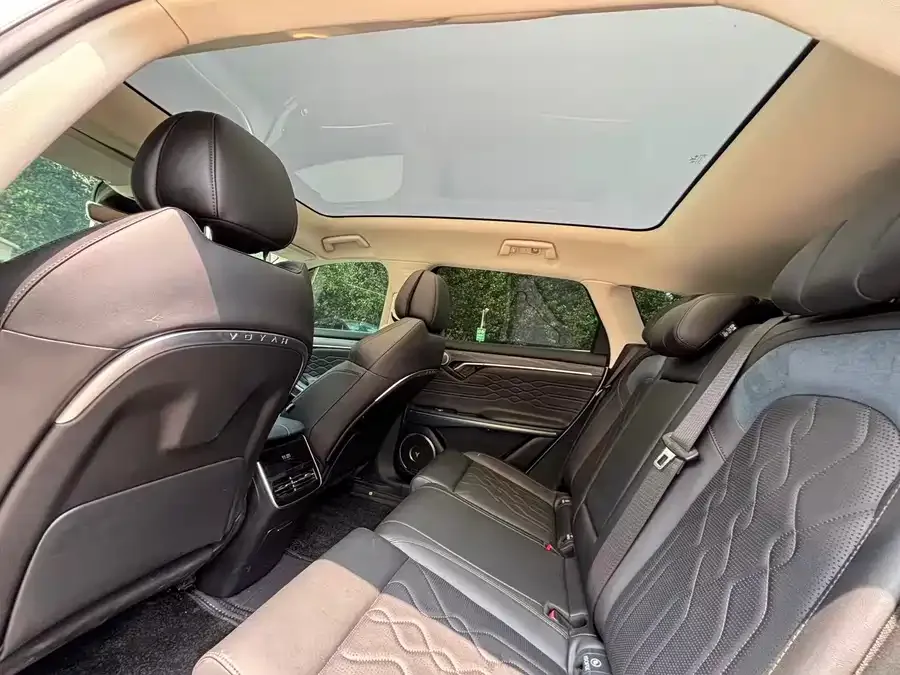 Voyah Lantu FREE Lantu FREE 2024 ultra-long battery life smart driving version 2023 — миниатюра 2