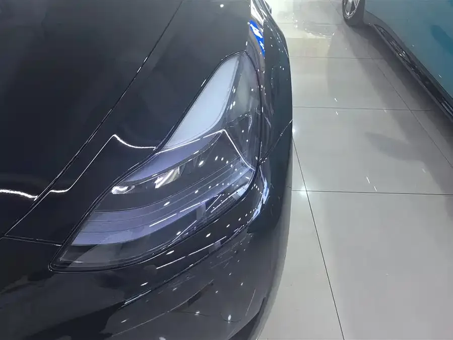 Tesla Model Y Model Y 2022 rear-wheel drive version 2023 — миниатюра 2