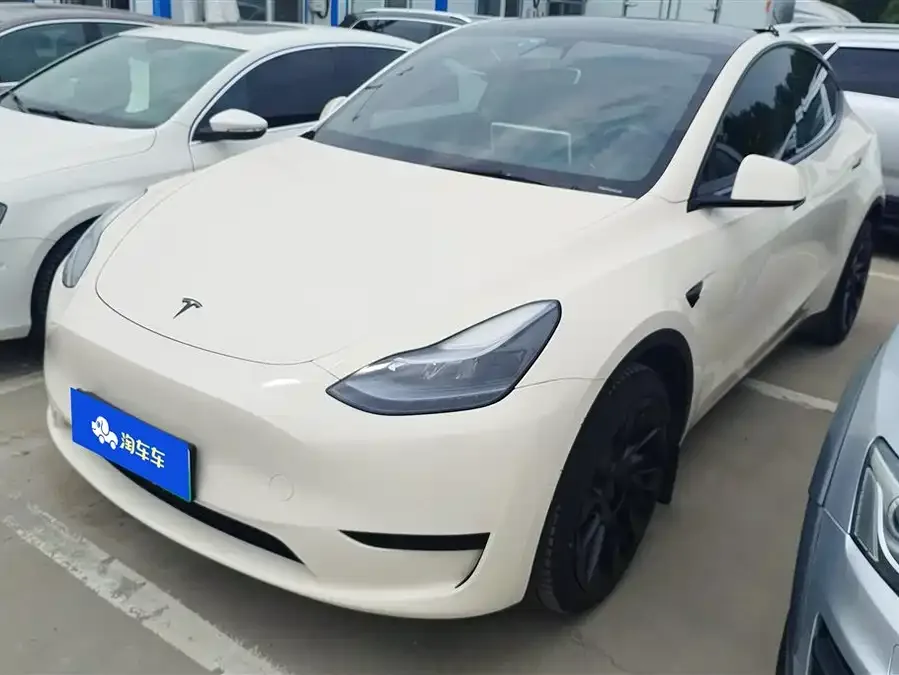 Tesla Model Y 2022