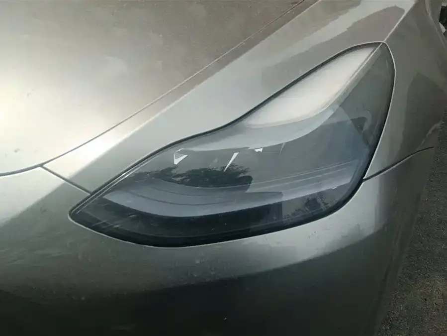Tesla Model Y Model Y 2022 facelift rear-wheel drive version 2023 — миниатюра 5