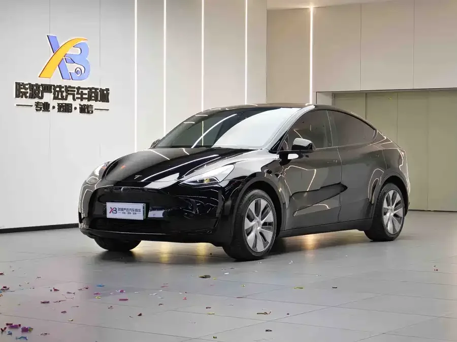 Tesla Model Y Model Y 2022 facelift rear-wheel drive version 2022 — фото 1, купить с доставкой в Москву