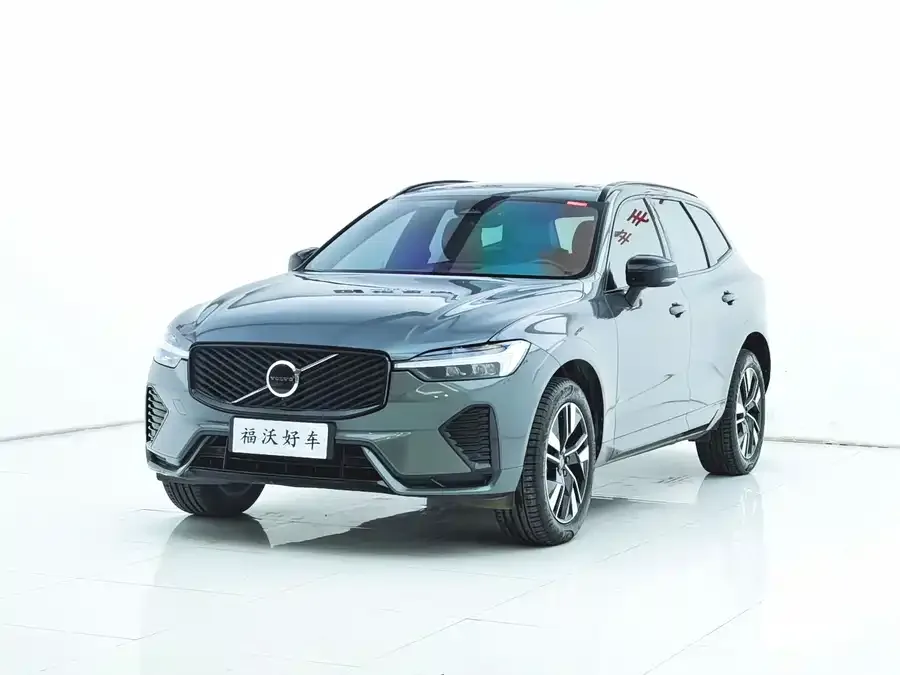 Volvo XC60 2026 B5 4WD Zhiyuan Sports Edition 2025 — фото 1, купить с доставкой в Москву