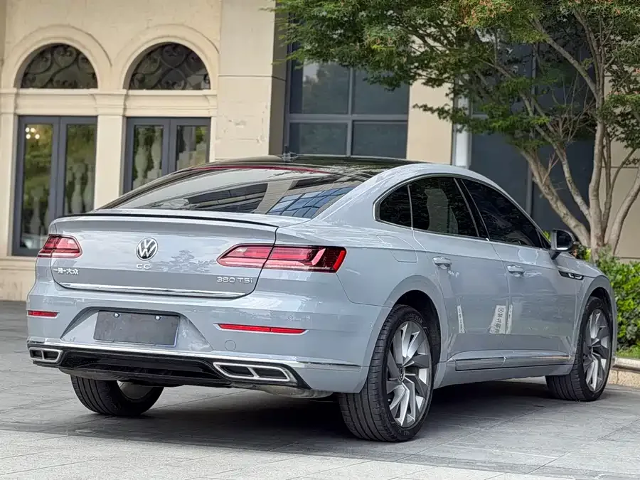 Volkswagen FAW- CC FAW-Volkswagen CC 2023 380TSI Eye-catching Edition 2023 — миниатюра 3