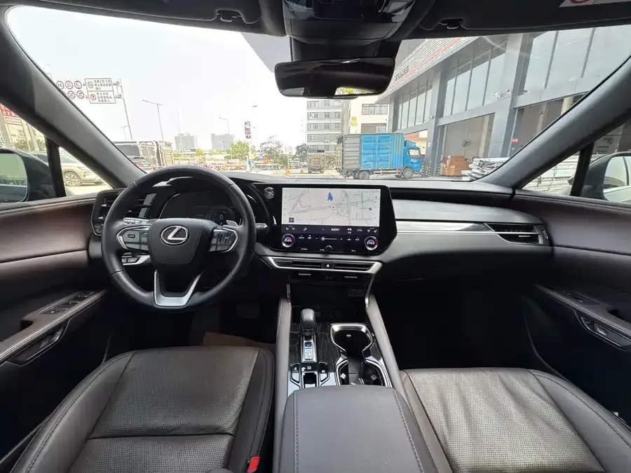 Lexus RX 2023 350h 4WD Pure Edition 2024 — миниатюра 4
