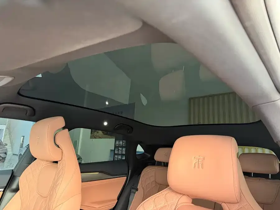 BYD Song L EV Song L EV 2024 662km Excellence Edition 2024 — миниатюра 2