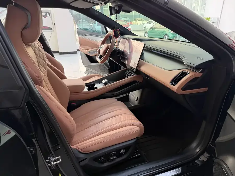 BYD Song L EV Song L EV 2024 662km Excellence Edition 2024 — миниатюра 3