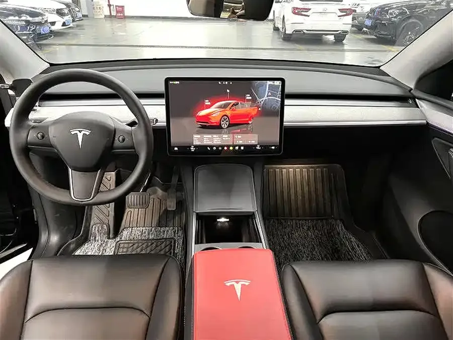 Tesla Model Y Model Y 2024 rear-wheel drive version 2024 — миниатюра 3