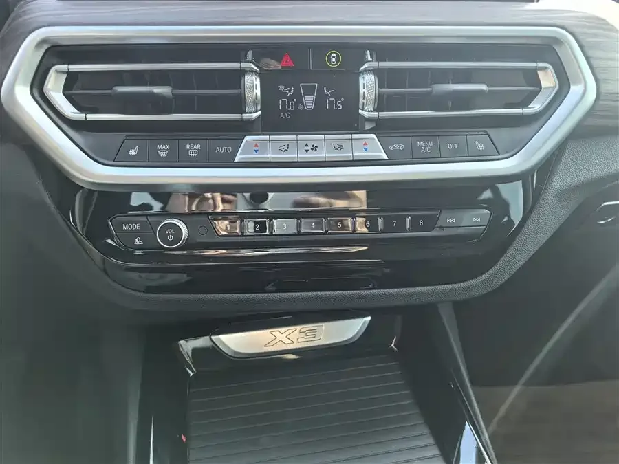 BMW X3 2022 xDrive30i Advanced M Night Package 2022 — миниатюра 4
