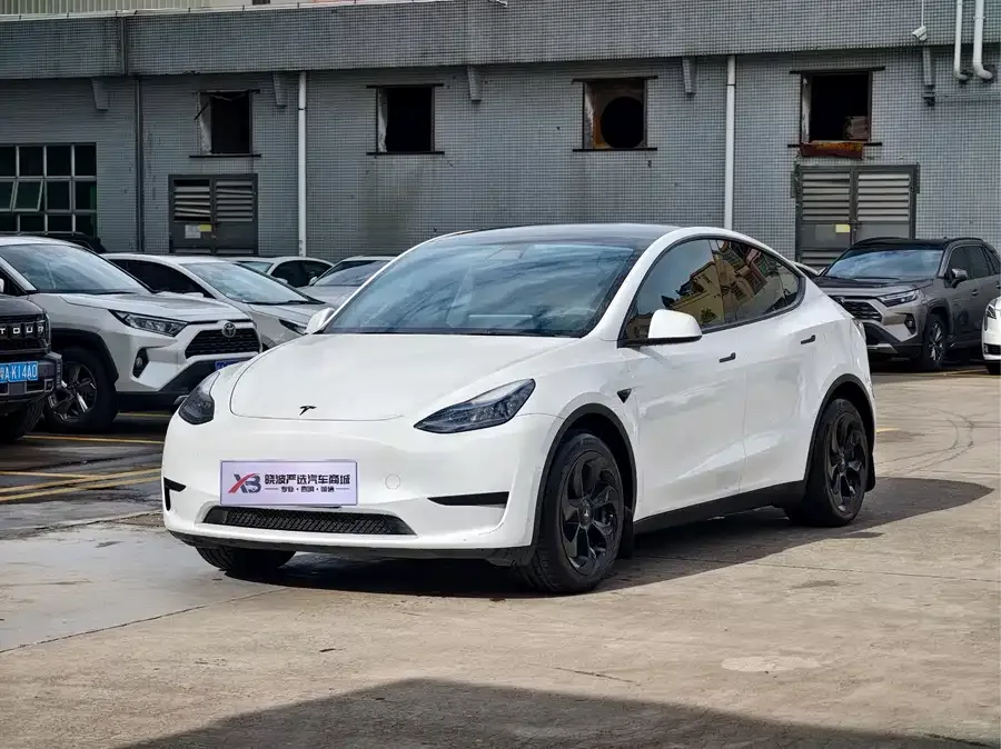 Tesla Model Y Model Y 2022 facelift rear-wheel drive version 2023 — фото 1, купить с доставкой в Москву