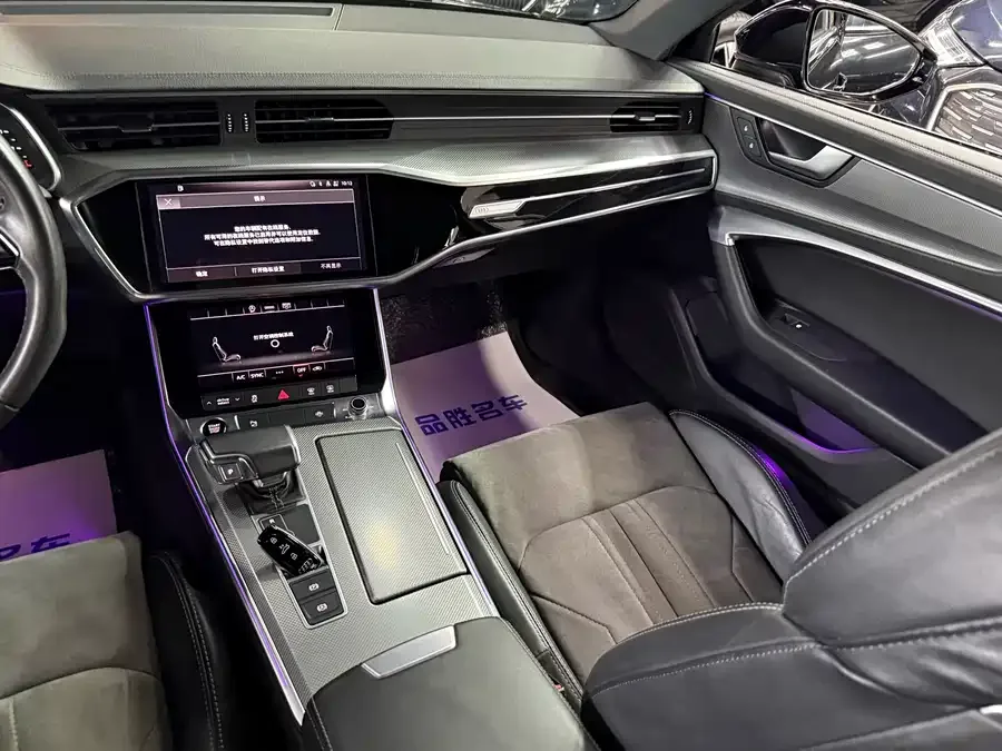 Audi A6L 2022 40 TFSI luxury and dynamic model 2022 — миниатюра 4