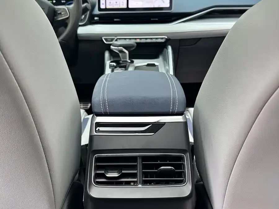 Geely Xingrui Xingrui 2023 2.0TD Premium Edition 2023 — миниатюра 3